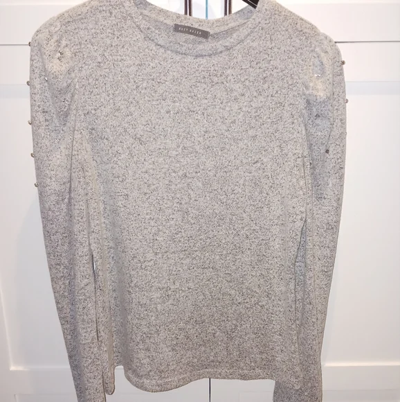 New Rhinestone Puff Sleeve Sweater - Picture 2 of 8